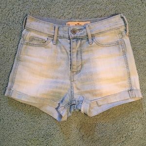 Hollister High Rise Short Shorts
